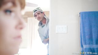 Brazzers - Sexy hot Mom Alana Rains Fucked In a Bathroom with her neighbor HD [720p]